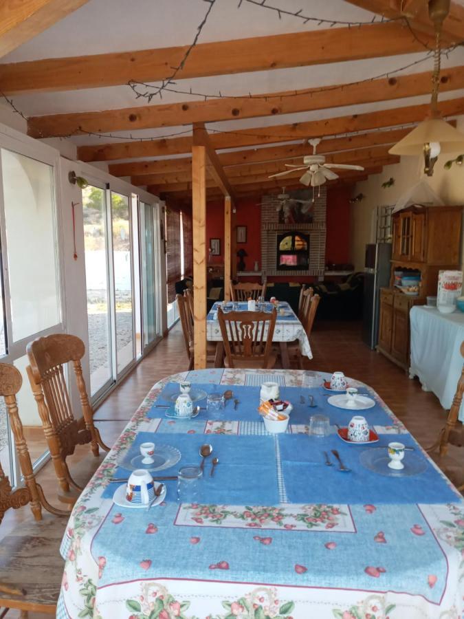Recovery Mountain Homestay Alicante Buitenkant foto